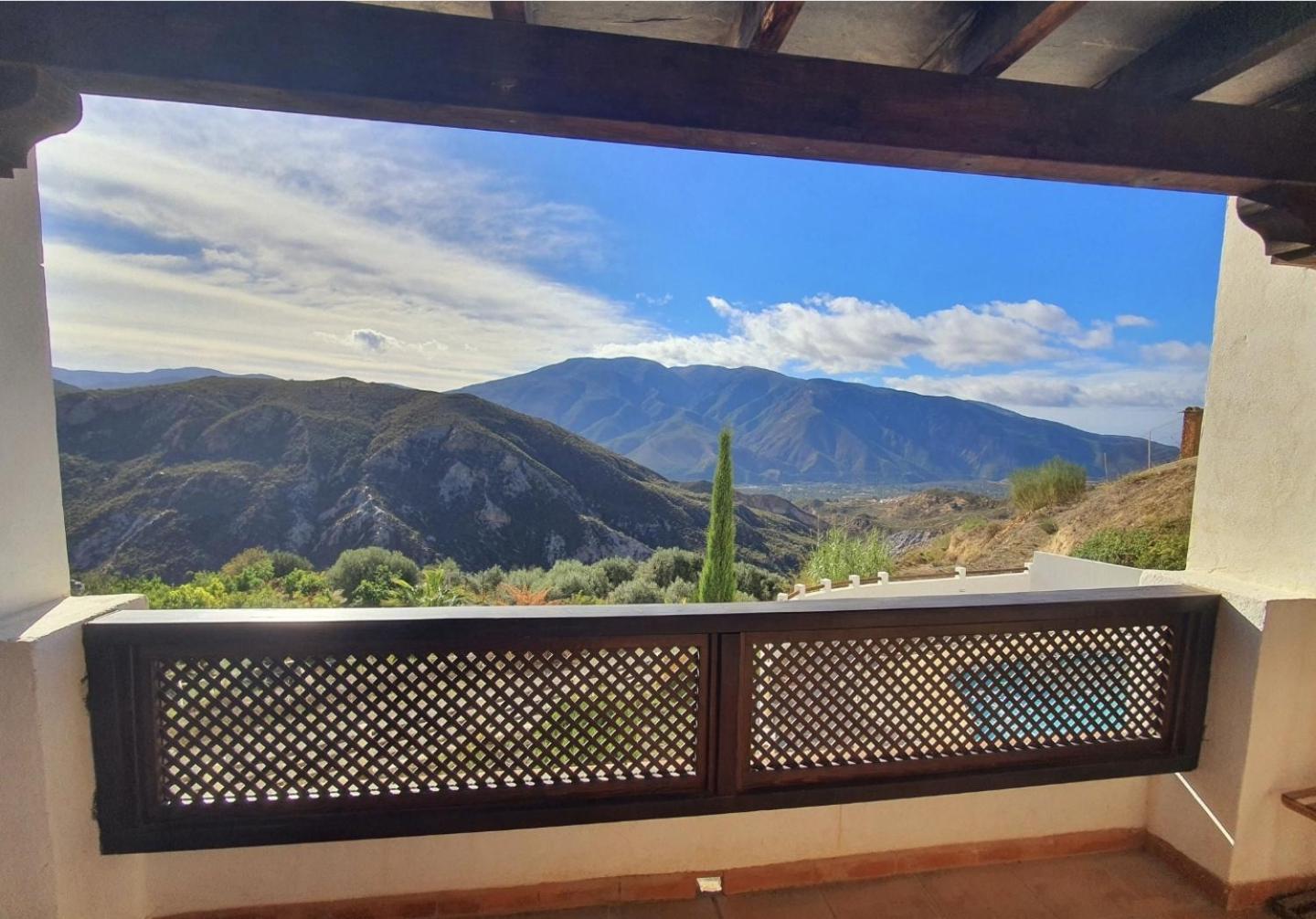 Alpujarra Relax Carataunas المظهر الخارجي الصورة